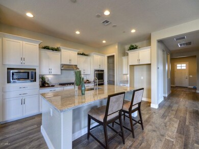 004_Kitchen
