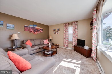 341 Roosevelt Ave, Reading, PA 19605 - photo 6