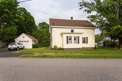 39 West St, West Brookfield, MA 01585 - photo 2