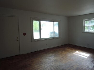 1525 Colgrove