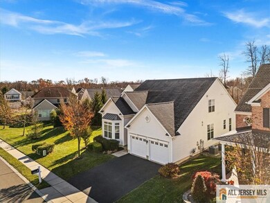 9 Bellingham Dr, Kendall Park, NJ 08824 - photo 2