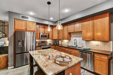 525 W Lakeside Dr unit 140, Tempe, AZ 85281 - photo 7