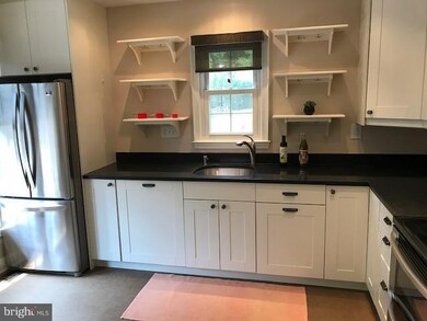 119 Shooters Ct, Alexandria, VA 22314 - photo 6