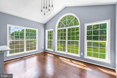 22083 Water Run Ct, Ashburn, VA 20148 - photo 6