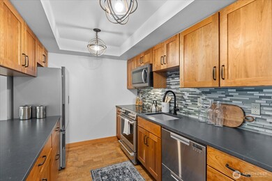 200 James St unit 208, Edmonds, WA 98020 - photo 4