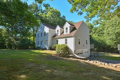 50 Heather Ln, Wrentham, MA 02093 - photo 2