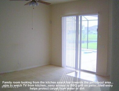 FL House Family Room towards patio pool