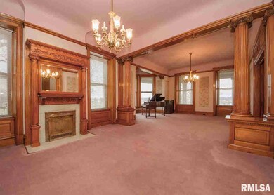 1206 E River Dr, Davenport, IA 52803 - photo 5