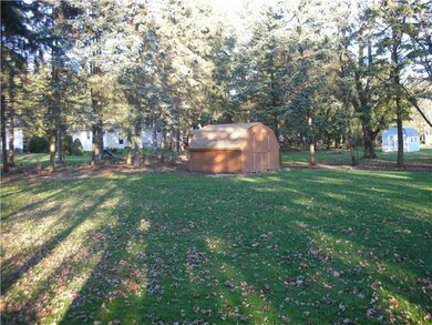 Yard/Garden shed to rear of yard