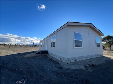 4223 Nyack Rd, Phelan, CA 92371 - photo 5