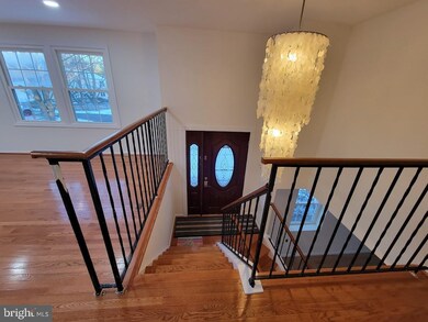 12631 Etruscan Dr, Herndon, VA 20171 - photo 3