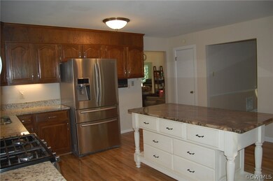 Look at the tremendous amounts of space this kitchen has!