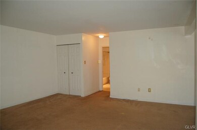 1580 Alta Dr unit C4, Whitehall, PA 18052 - photo 5