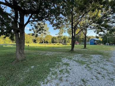 17541 Rangers Landing Rd, Calhoun, KY 42327 - photo 2