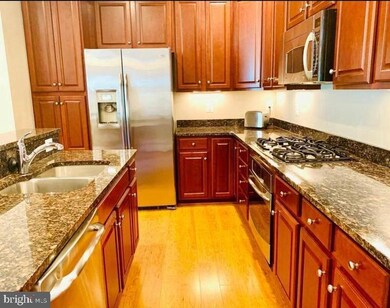 2215 Oberlin Dr unit 329A, Woodbridge, VA 22191 - photo 2