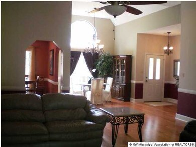 1130 Green T Lake W, Hernando, MS 38632 - photo 5