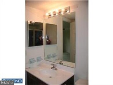 77 Oakridge Dr unit 77, Langhorne, PA 19047 - photo 7