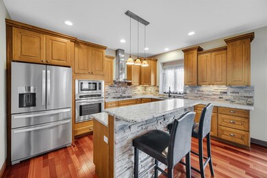 9082 Michigan Dr, Crown Point, IN 46307 - photo 5