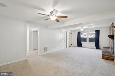 3925 Forge Dr, Woodbridge, VA 22193 - photo 6