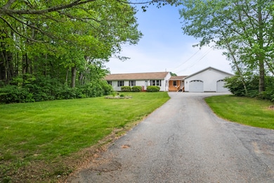 51 Burnham Rd_0104