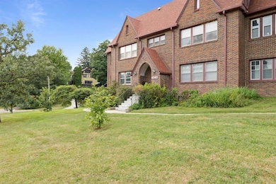 4345 Grand Ave unit 1, Des Moines, IA 50312 - photo 2