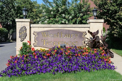 Westbury Terrace Condominiums unit 3F, Westbury, NY 11590 - photo 2