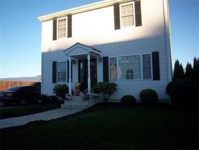 30 Maplewood Dr, Fall River, MA 02721 - photo 2