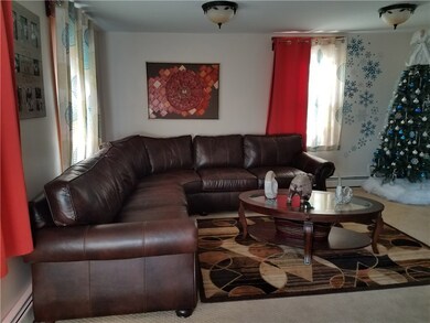 UNIT 2 LIVING ROOM