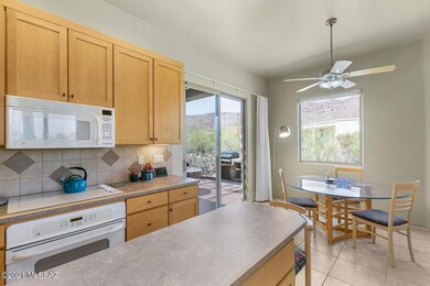 2120 Double Circle Kitchen 2
