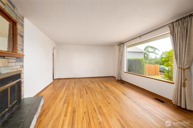 1411 38th St, Anacortes, WA 98221 - photo 6