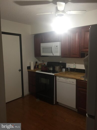 Racquet Club Condominium unit 717, Hyattsville, MD 20783 - photo 3