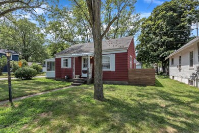 04-4665 Walton Ave-WindowStill-Real
