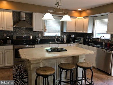 240 Masons Ln SE, Leesburg, VA 20175 - photo 2