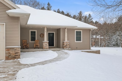 1894 Stately Conifer Ridge, Rosholt, WI 54473 - photo 3