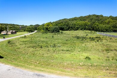19422 S Deer Trail Rd, Claremore, OK 74019 - photo 2