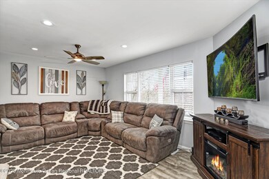 05-Living Room