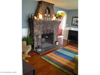 06-Living Room