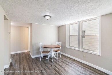 (6) 618 N. FRANCIS AVE. Dining Room
