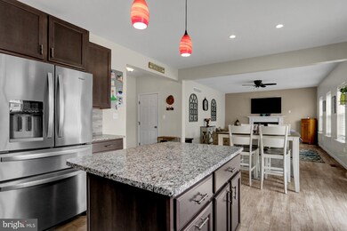 2129 Bridgeport Ave, Pennsburg, PA 18073 - photo 4