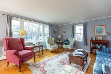 20 Lester Drive_Living Room