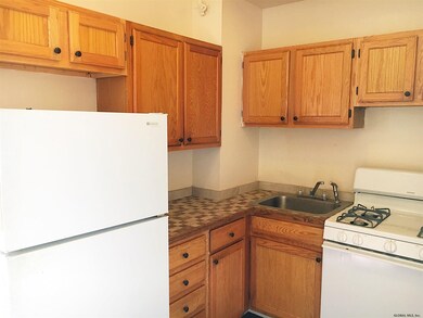 103 Ten Broeck St, Albany, NY 12210 - photo 4