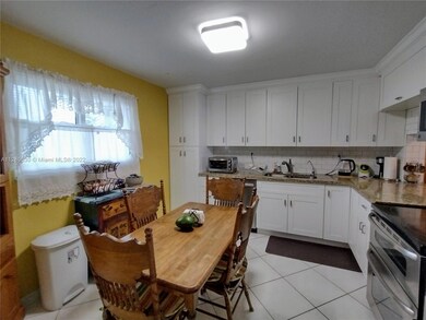 Eat in Kitchen