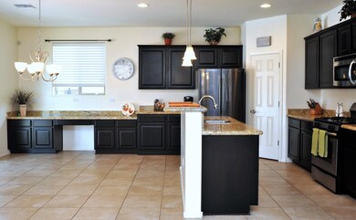 refuge kitchen 4