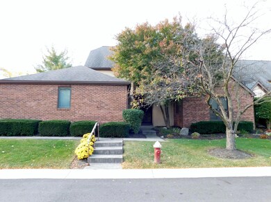 5749 Bastille Place, Columbus, OH 43213 - photo 2