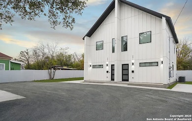 419 Porter St unit 202, San Antonio, TX 78210 - photo 2