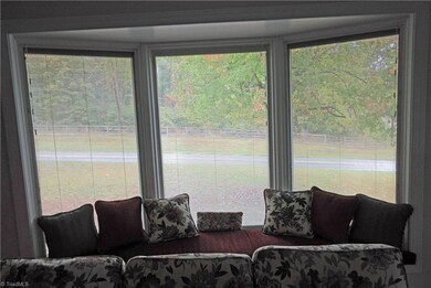 2317 Kivett Dr, Greensboro, NC 27406 - photo 4