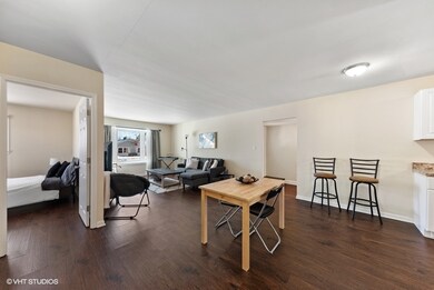 844 Navajo Dr, Carpentersville, IL 60110 - photo 6