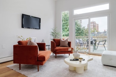 338 Harvard St unit 10, Cambridge, MA 02139 - photo 3