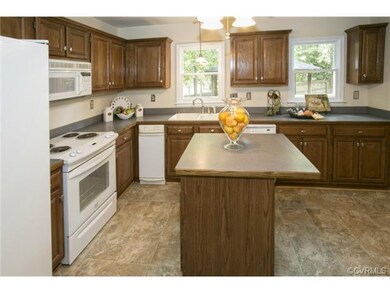 7130 Omalley Dr, North Chesterfield, VA 23234 - photo 5