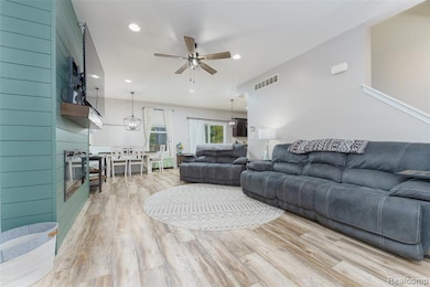 132 Crystal Wood, Howell, MI 48843 - photo 6